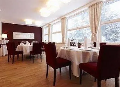 מלון Bielefelder Zum Stillen Frieden 3*